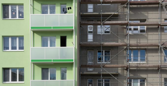 Manutenzione e ristrutturazione ordinaria o straordinaria: quali ... Rifacimento bagno manutenzione ordinaria o straordinaria