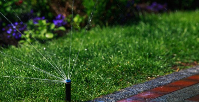 Quanto costa un impianto di irrigazione automatico per il giardino